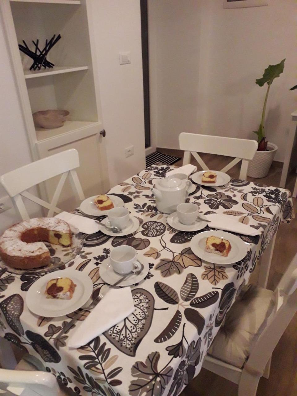 Apartment Nena- Apartman Sa Posebnim Ulazom U Prizemlju, Terasom I Zelenom Okucnicom Rakotule Kültér fotó