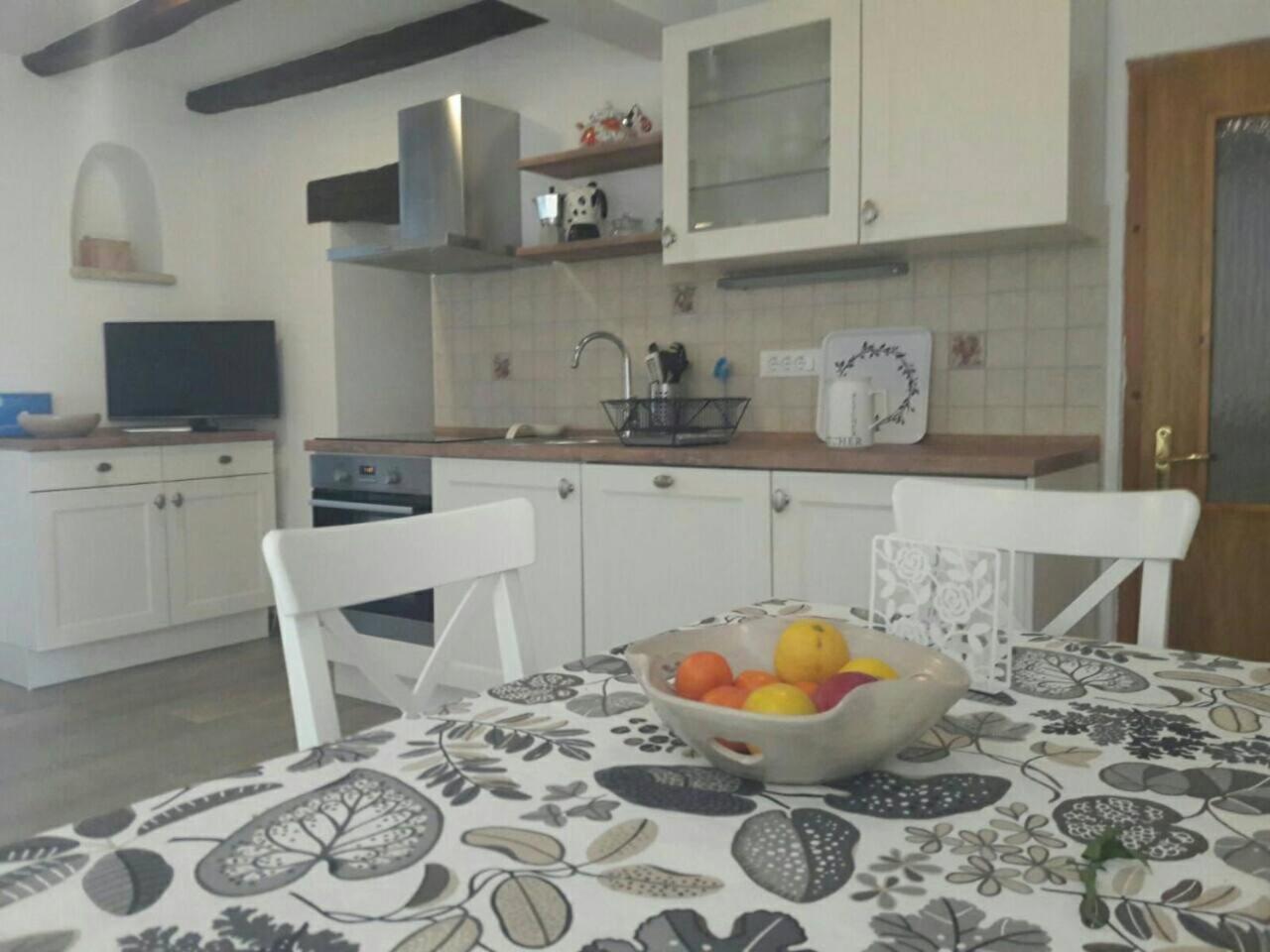 Apartment Nena- Apartman Sa Posebnim Ulazom U Prizemlju, Terasom I Zelenom Okucnicom Rakotule Kültér fotó